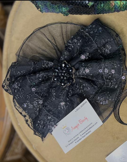 Black bow headgear clip